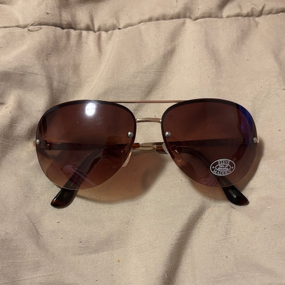 steve madden brown sunglasses with bling - Picture 1 of 3